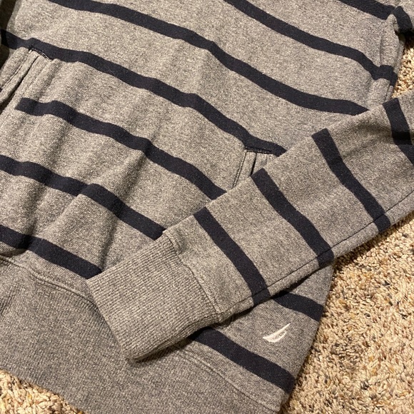 Nautica Long Sleeve - Picture 4 of 4